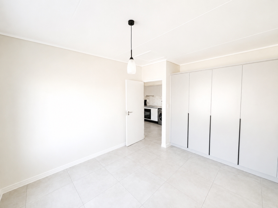 To Let 1 Bedroom Property for Rent in Sandown Western Cape